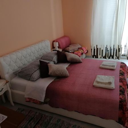 Apartmani Rija 3 パグ エクステリア 写真
