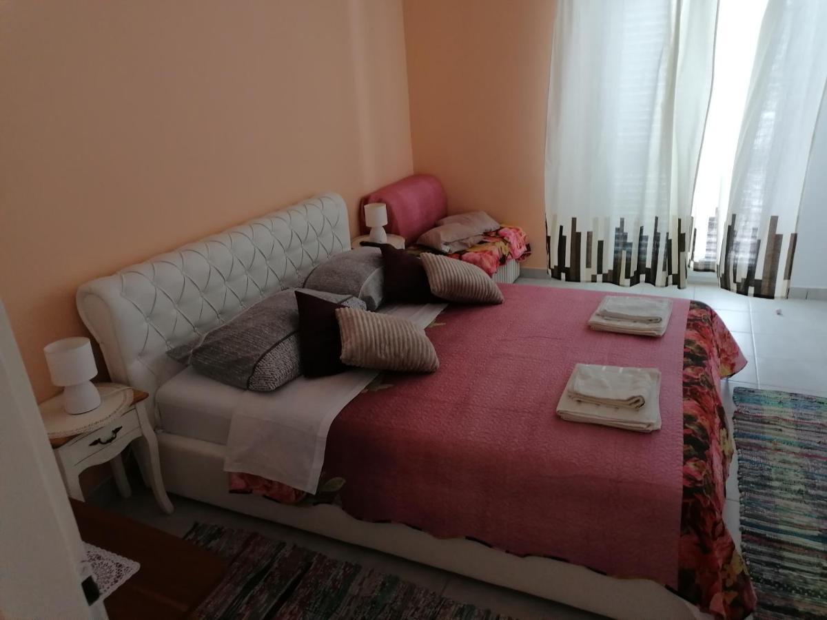Apartmani Rija 3 パグ エクステリア 写真