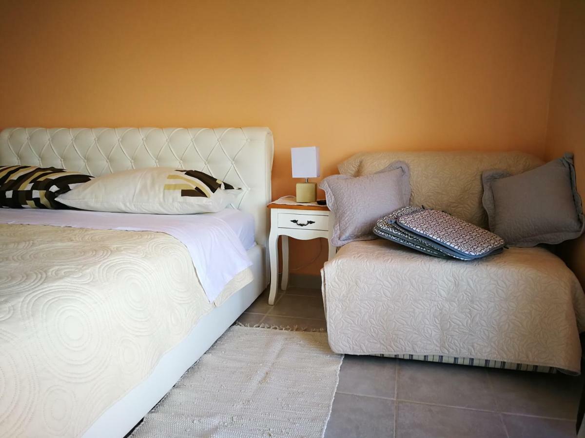 Apartmani Rija 3 パグ エクステリア 写真