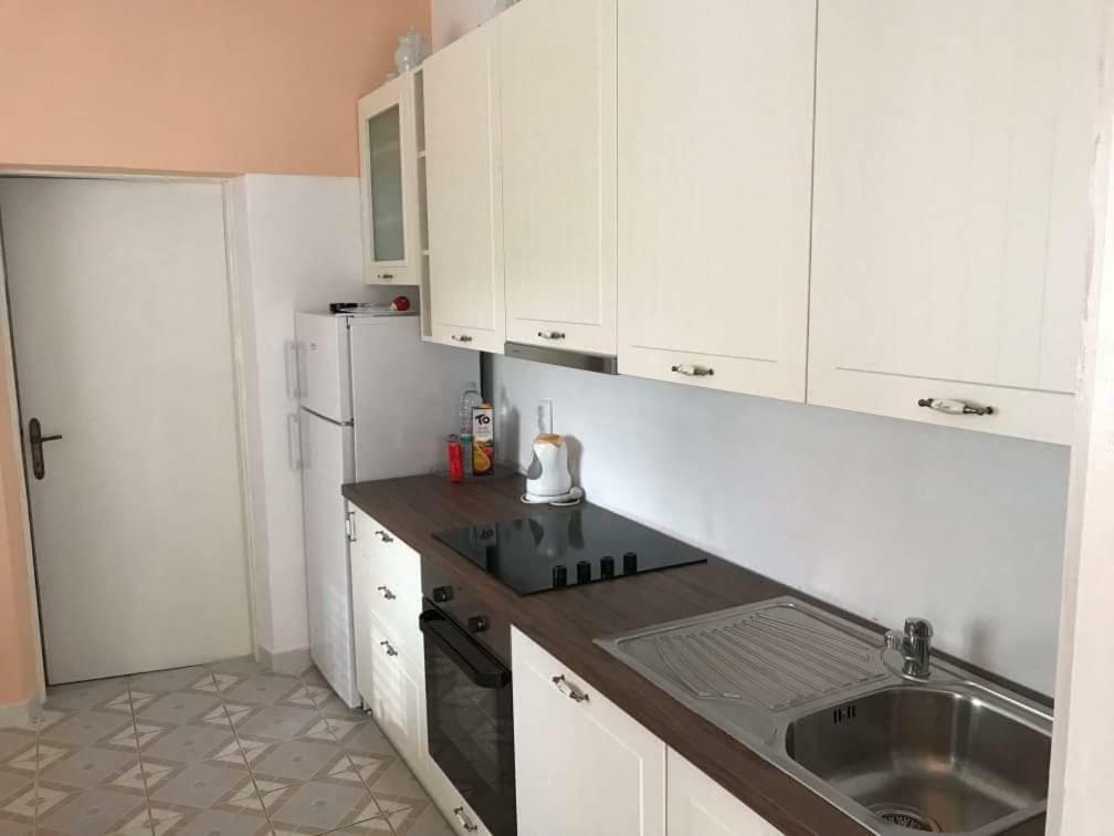 Apartmani Rija 3 パグ エクステリア 写真