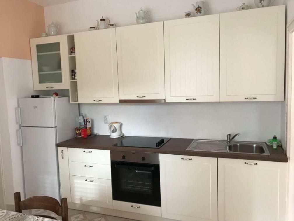 Apartmani Rija 3 パグ エクステリア 写真