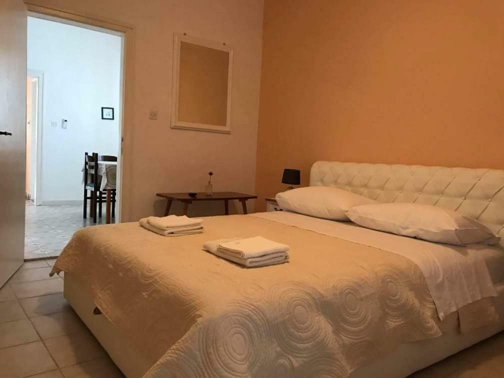 Apartmani Rija 3 パグ エクステリア 写真